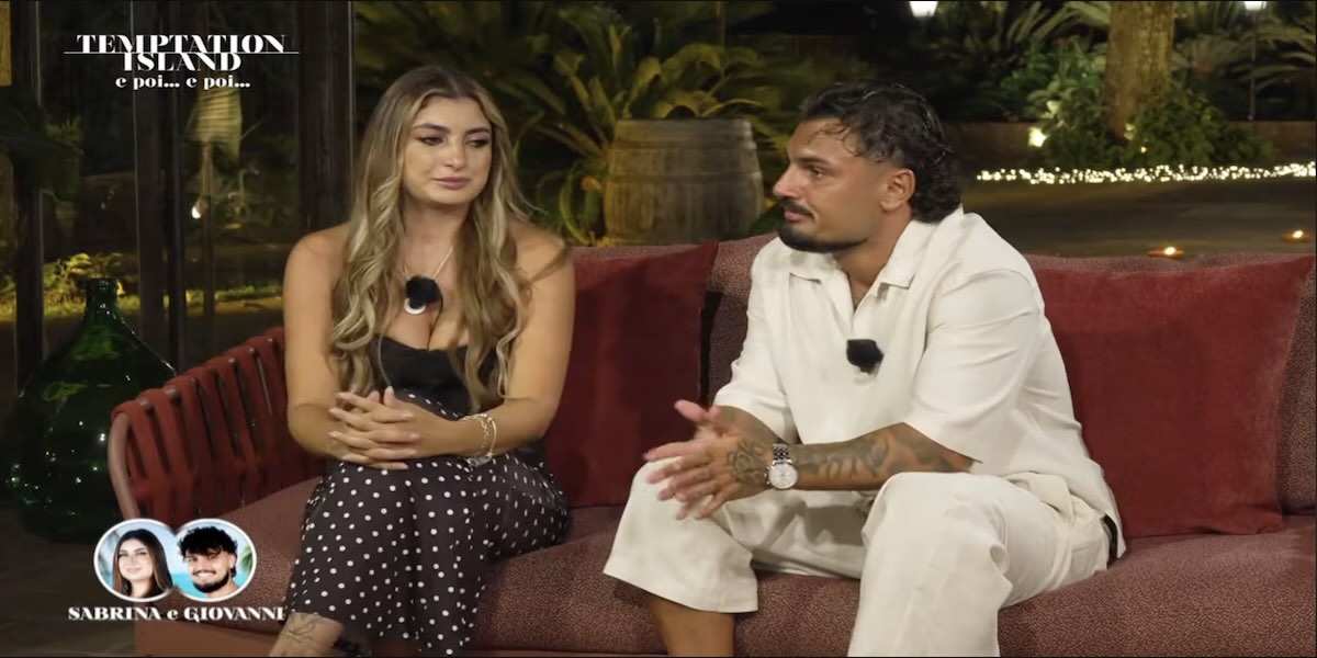 Temptation Island, Sabrina chiede scusa in lacrime a Giovanni, ma una vecchia chat cambia tutto