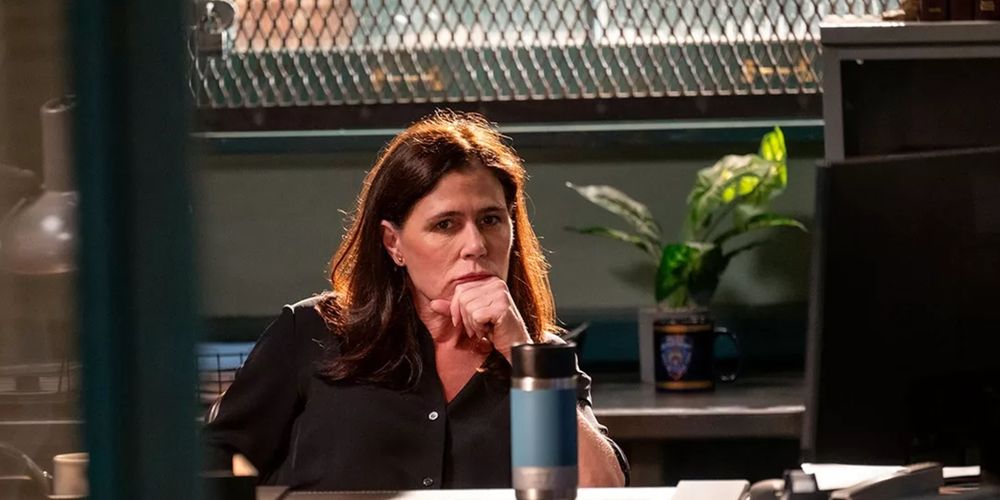 maura tierney law & order