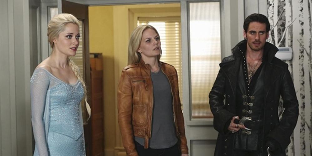 Once-Upon-a-Time-season-4-episode-3-Elsa-Emma-Hook-1