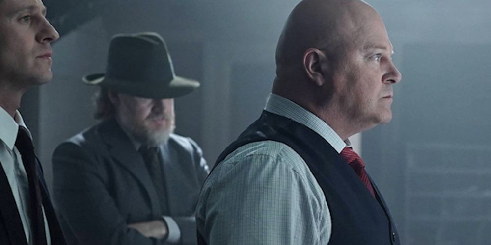 gotham-michael-chiklis-banner