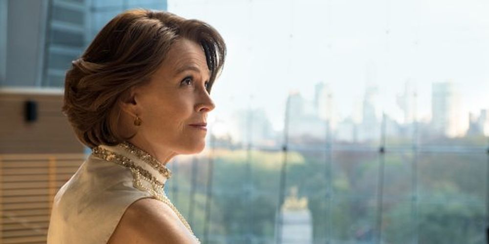 sigourney-weaver-the-defenders-banner