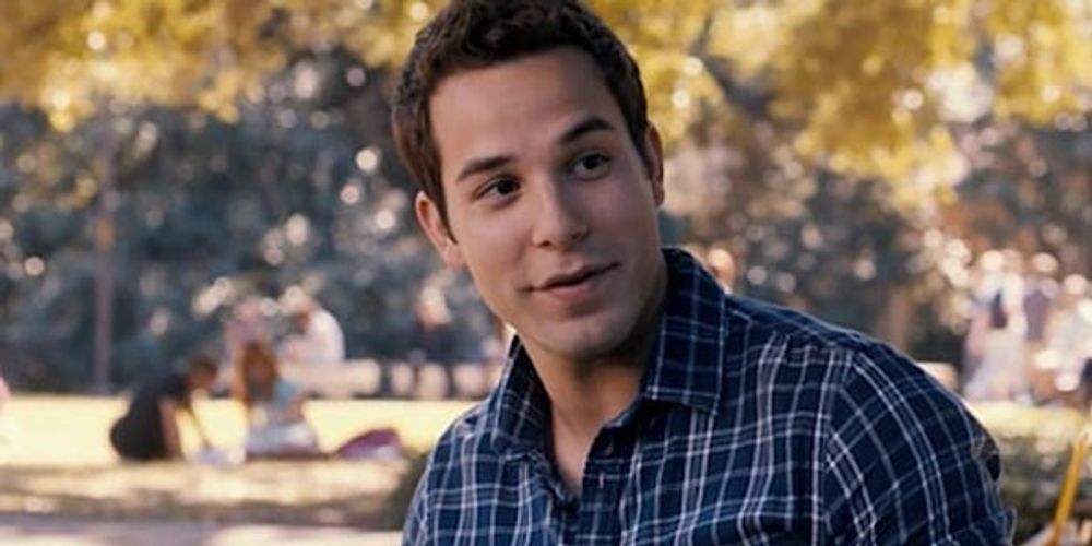 skylar-astin