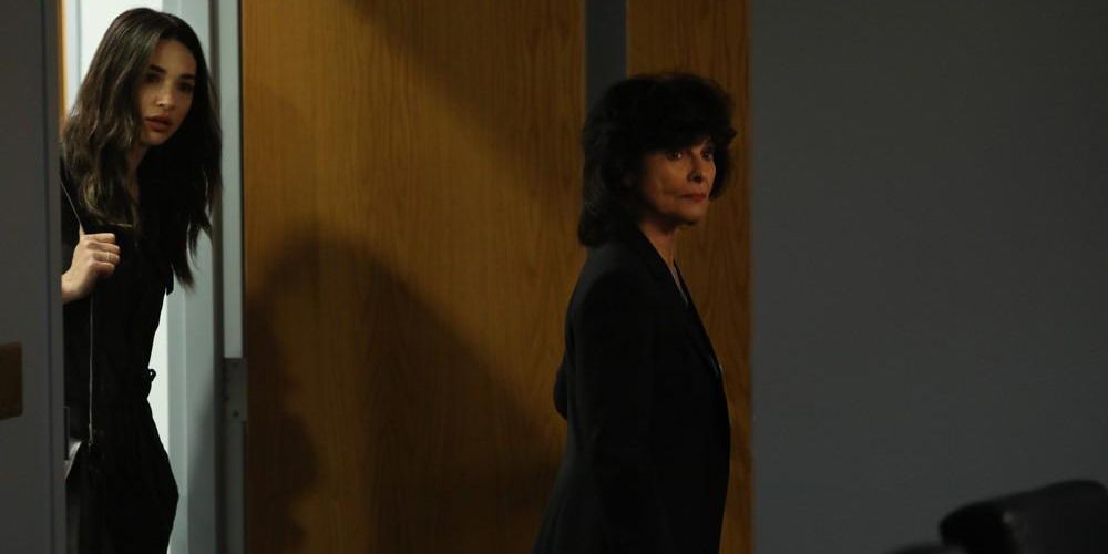swamp-thing-1x08-long-walk-home