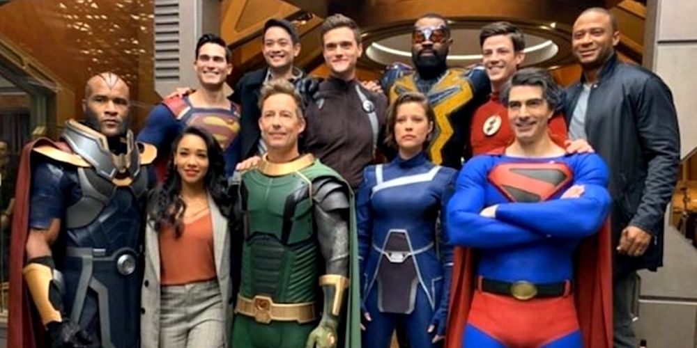 arrowverse-crisis-crossover-group-1-1