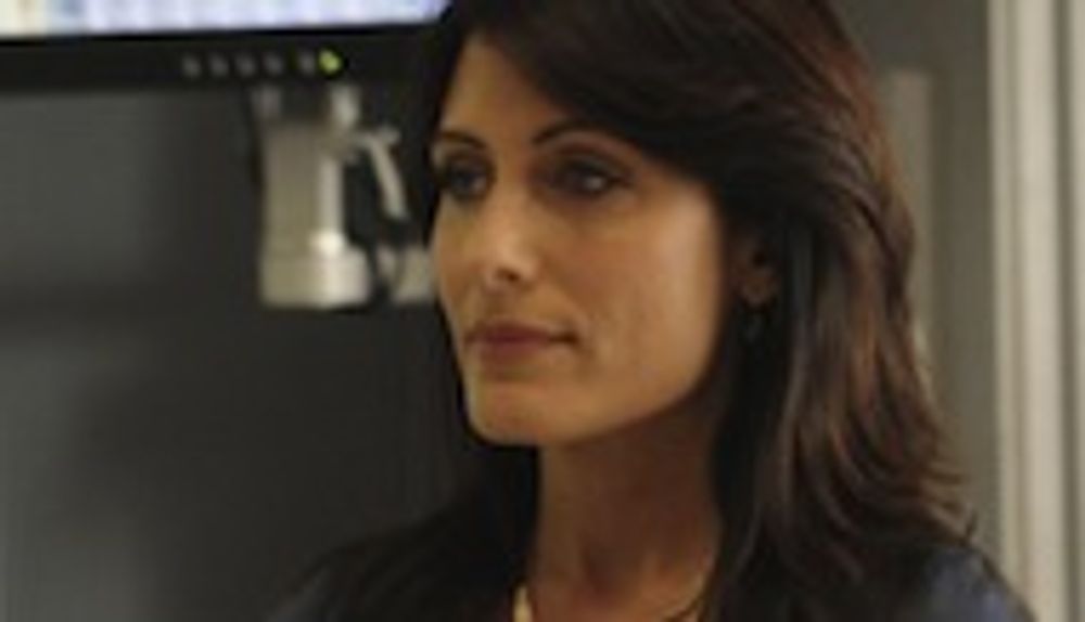 lisa-edelstein-leaving-house-190