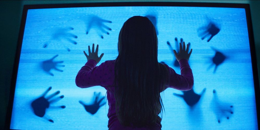 poltergeist-serie-tv-showrunner
