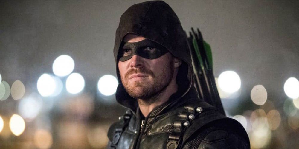 2-oliver-queen-arrow