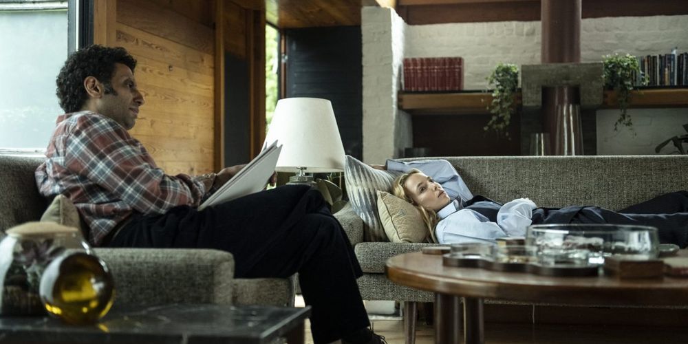 killing-eve-1-e1647341801135