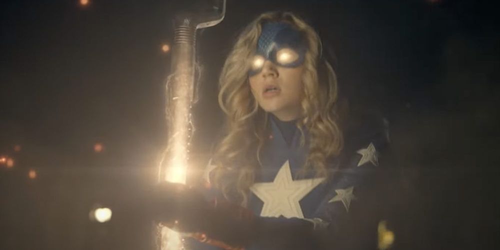 the-cw-ha-finalmente-diffuso-il-primo-trailer-ufficiale-dellacclamata-serie-stargirl-con-brec-bassinger-e-yvette-monreal