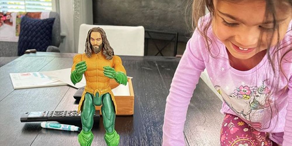 dwayne-johnson-jason-momoa-tia-compleanno-aquaman