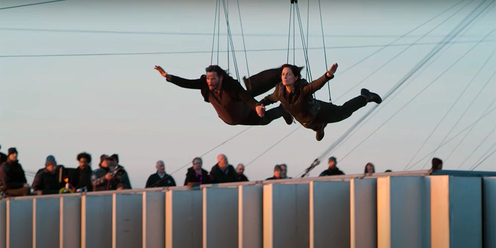 matrix-resurrections-salto-nel-vuoto