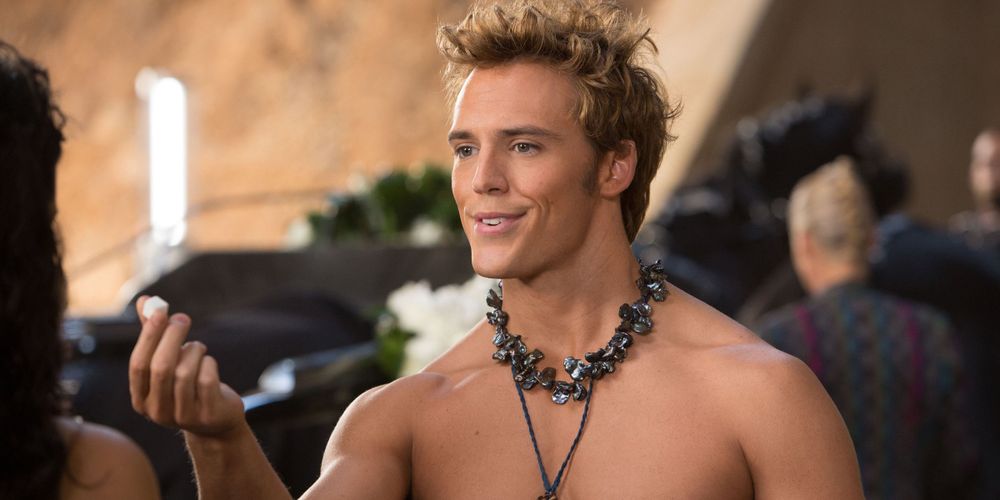 sam-claflin-hunger-games