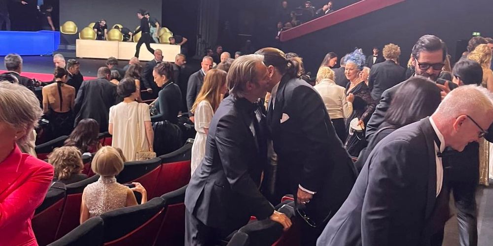 grindelwald-johnny-depp-mads-mikkelsen